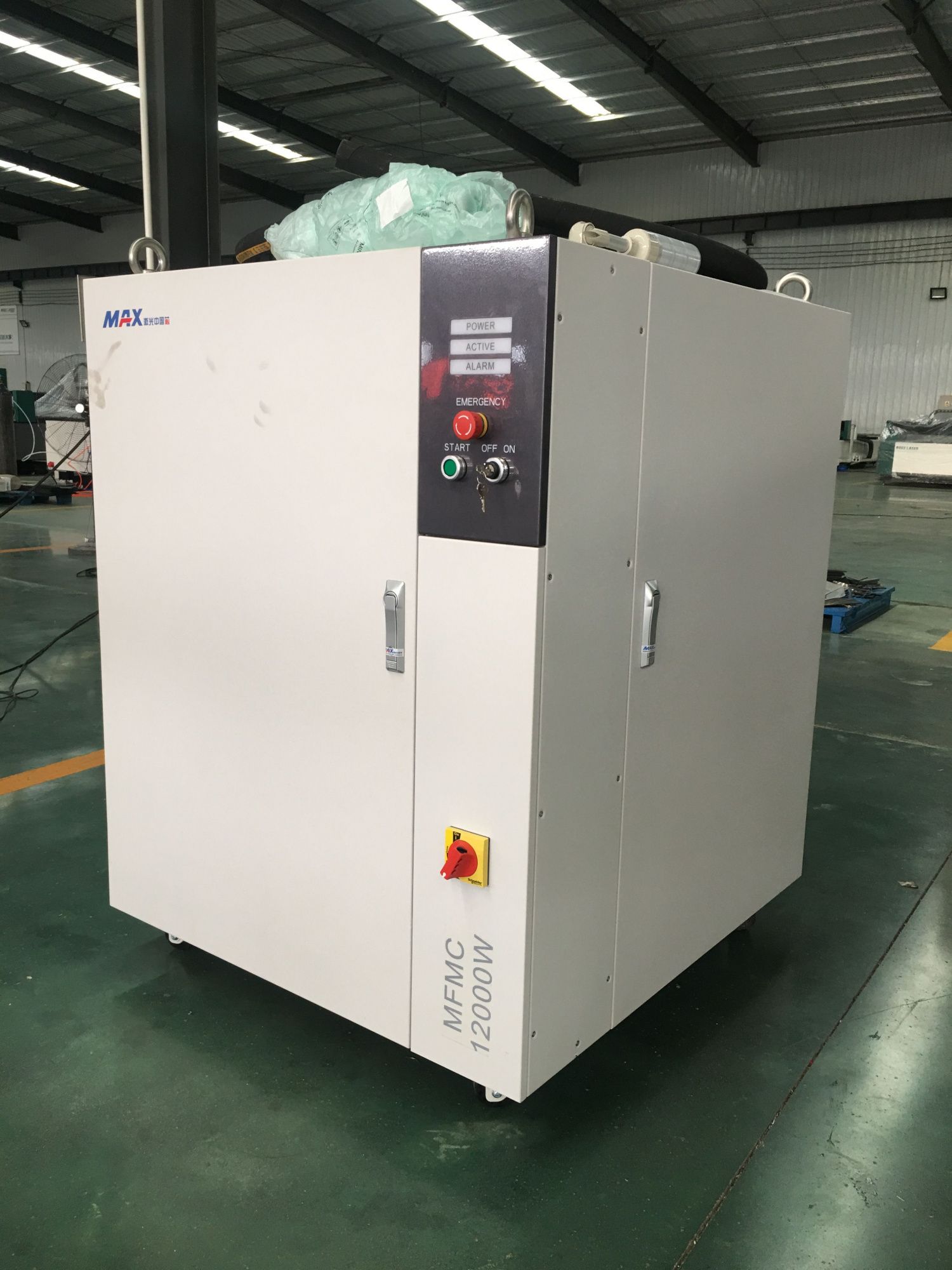 Max 12000W
