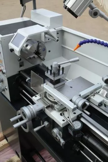 Универсальный токарный станок с УЦИ Metal Master MML 32100 (320x1000)